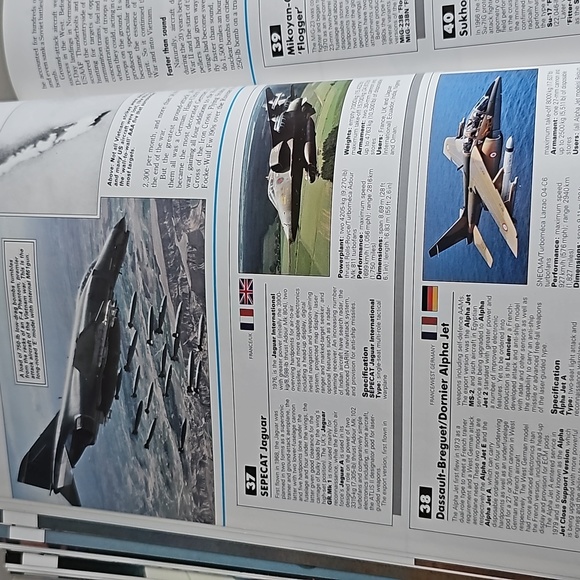 Air warfare book hardcover Firepower aviation tactical illustrations - Picture 8 of 10